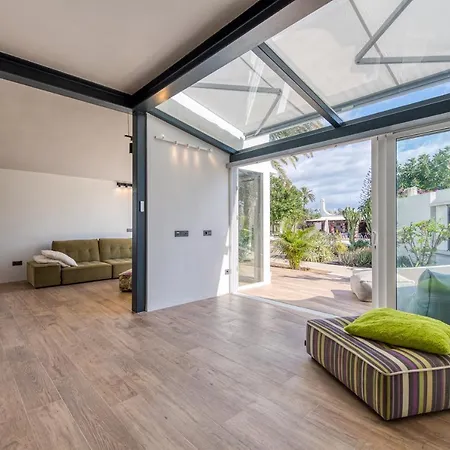 Modern Bungalow Dragon Club Ii Vakantiehuis